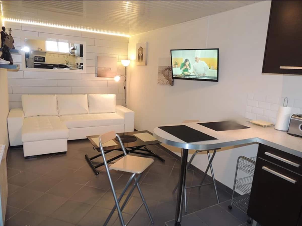 Апартаменты Location Duplex 52M² Au Coeur De Труа Экстерьер фото