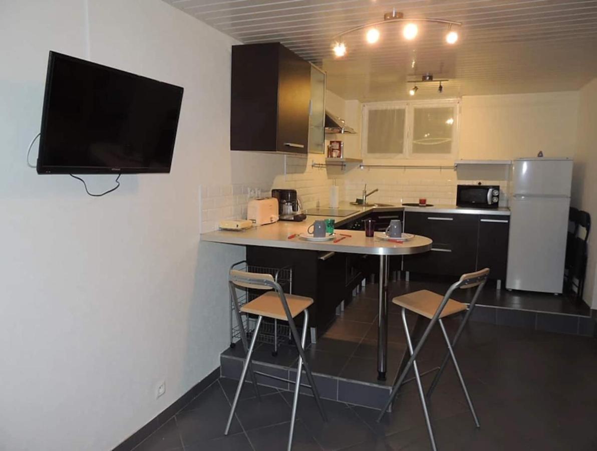 Апартаменты Location Duplex 52M² Au Coeur De Труа Экстерьер фото